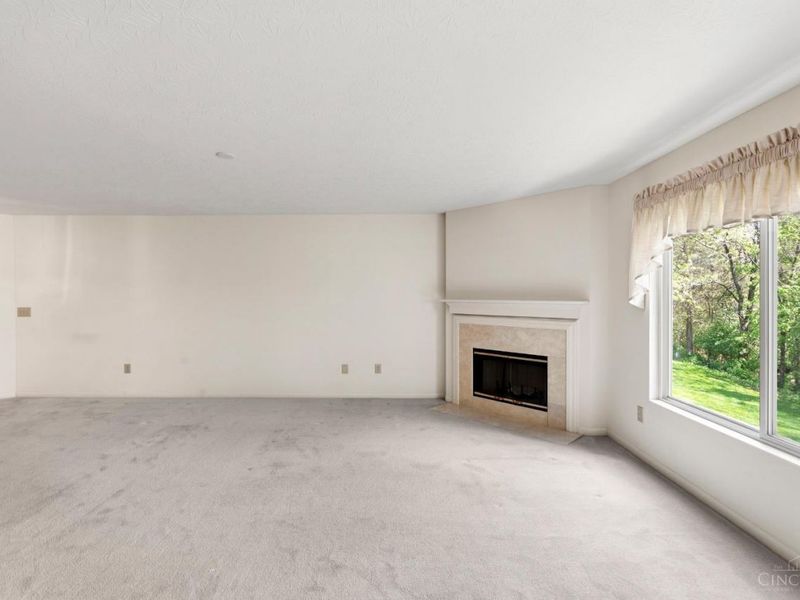 5892 Stonebridge Circle, Unit 202, Miami Twp, OH 45150 Photo 12