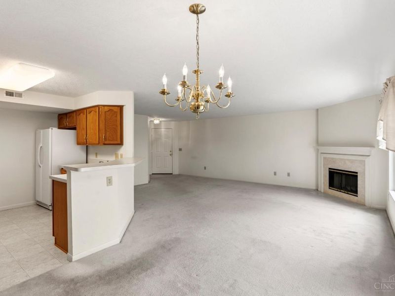 5892 Stonebridge Circle, Unit 202, Miami Twp, OH 45150 Photo 6