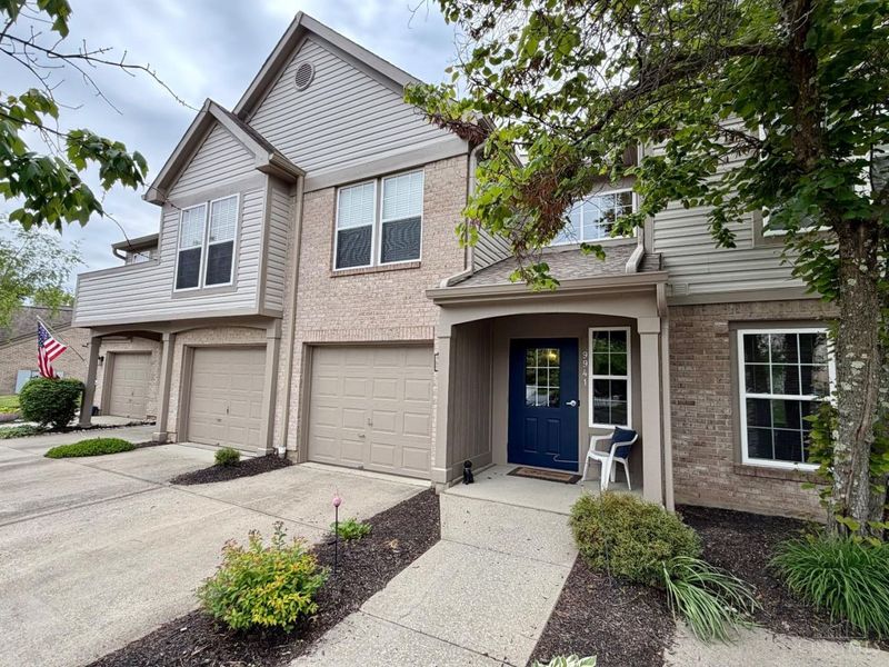 9941 Edgewood Lane, Unit 12B, Sharonville, OH 45241 Photo 2