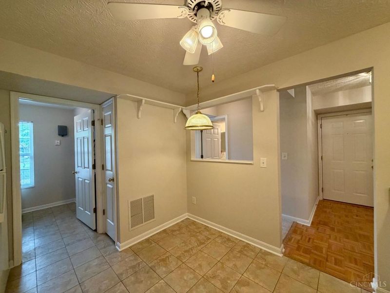 9941 Edgewood Lane, Unit 12B, Sharonville, OH 45241 Photo 20
