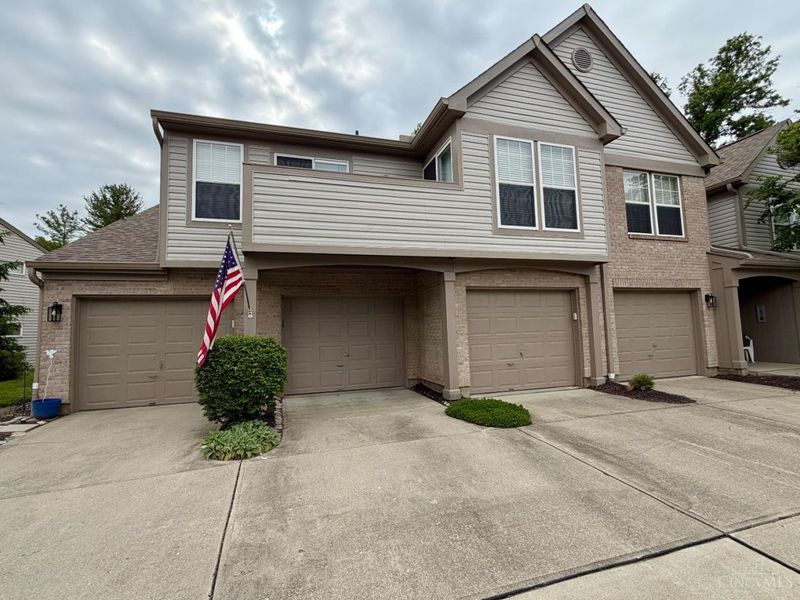 9941 Edgewood Lane, Unit 12B, Sharonville, OH 45241 Photo 4