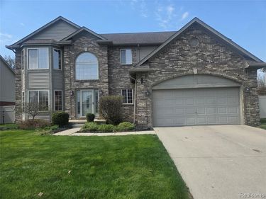 26940 Cedar Run Court, Woodhaven, MI 48183