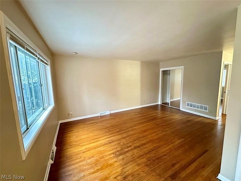 469 Kathleen Street , Akron, OH 44303 Photo 4