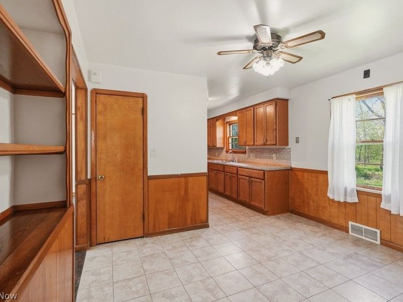 125 Meadowlane Road, Seven Hills, OH 44131 Photo 7