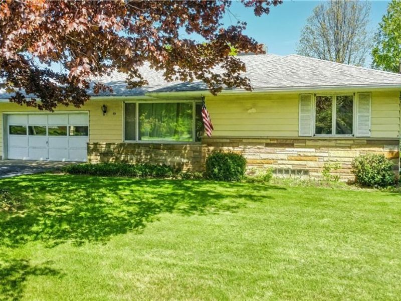 99 Greenridge Drive, Geneva, OH 44041 Photo 2