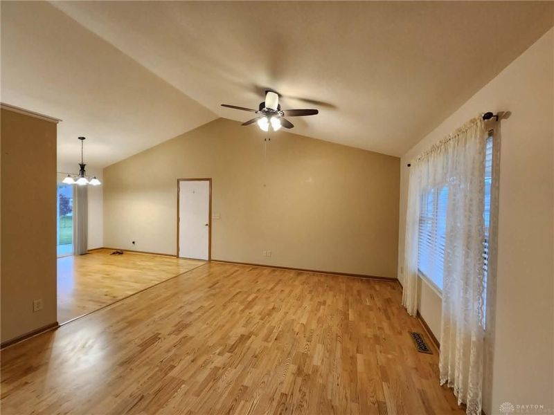 702 Fenview Drive, New Carlisle, OH 45344 Photo 15