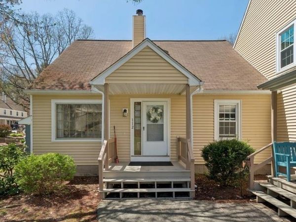 112 Winterwood Drive, Londonderry, NH 03053