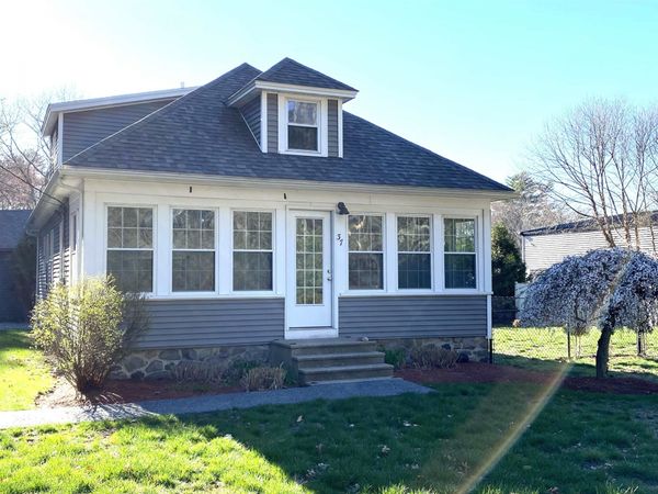 37 Lawrence Road, Salem, NH 03079
