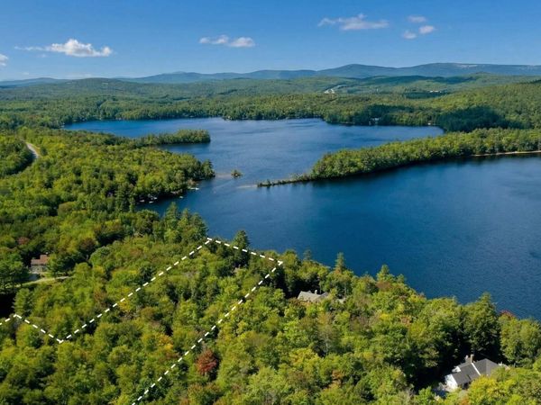 109 South Cove Road, New London, NH 03257