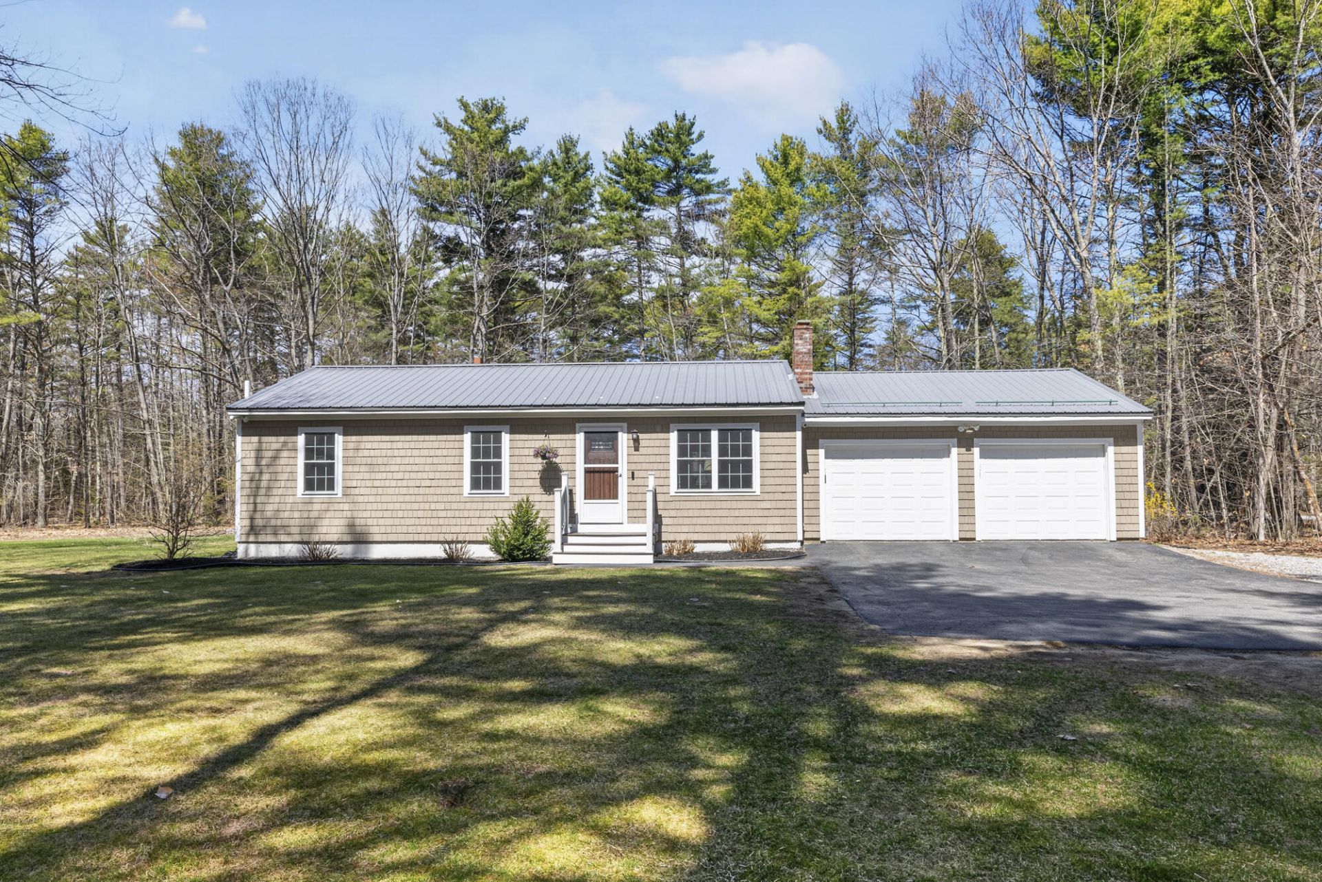 10 Standish Neck Road, Gorham, ME 04038 Main Photo