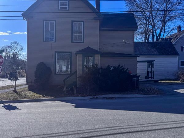 127 Congress Street , Bangor, ME 04401