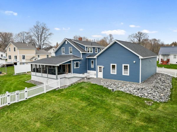 29 Wilson Street , Lincoln, ME 04457