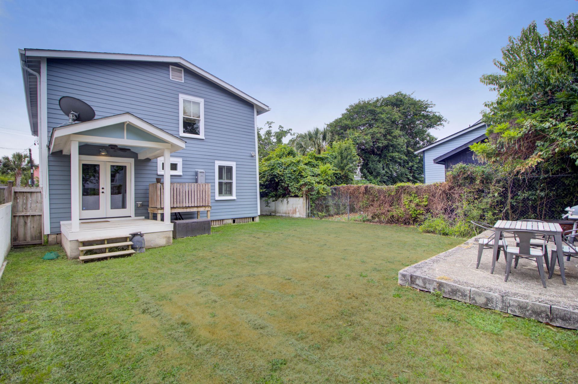68 Poplar Street Photo 37