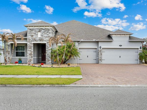 5090 Hebron Drive , Merritt Island, FL 32953