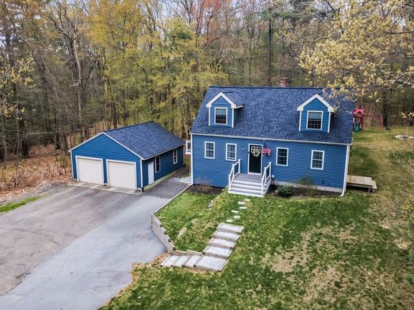 117 South Street, Douglas, MA 01516