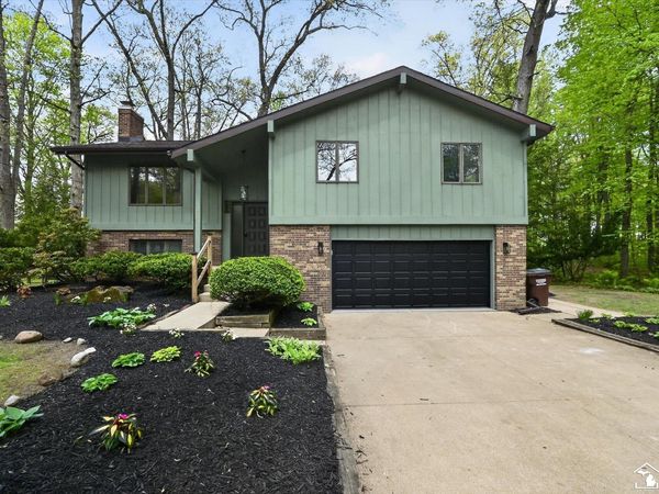 1882 Brookwood Lane, Temperance, MI 48182