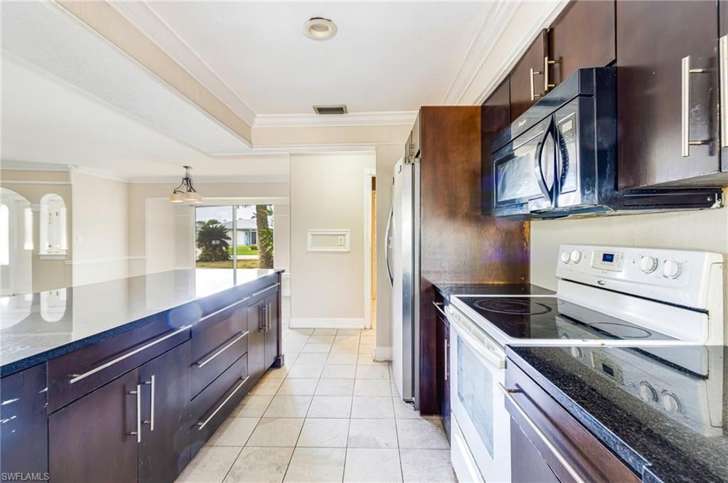 1505 SE 36th St, Cape Coral, FL 33904 Photo