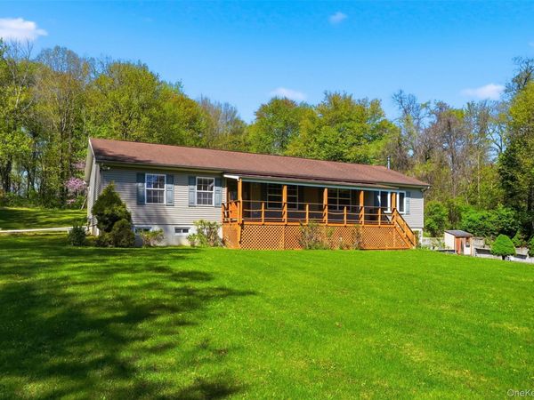 299 Diddell Road , Poughkeepsie, NY 12603