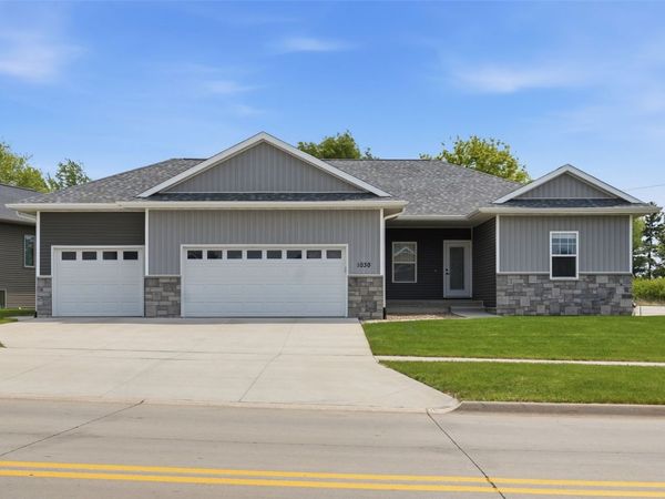 1030 Pheasant Lane , North Liberty, IA 52317