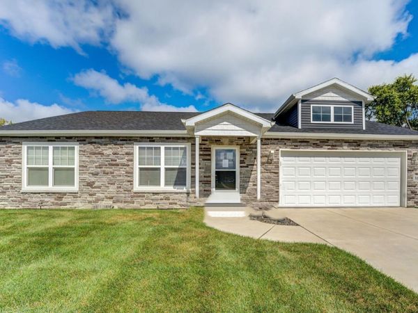 3190 W 63rd Lane, Merrillville, IN 46410