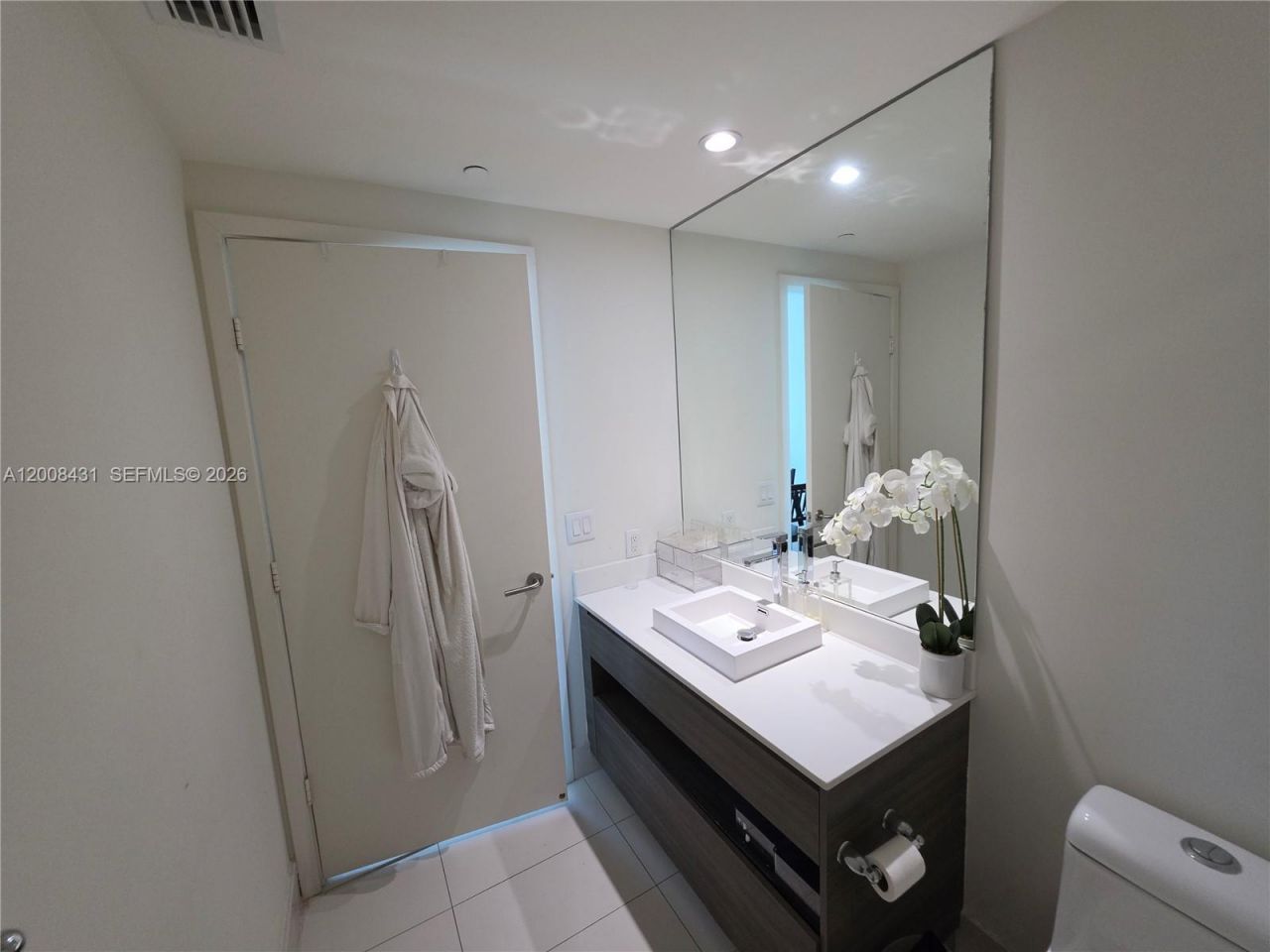 1100 S Miami Ave, Unit 3705, Miami, FL 33130 Photo