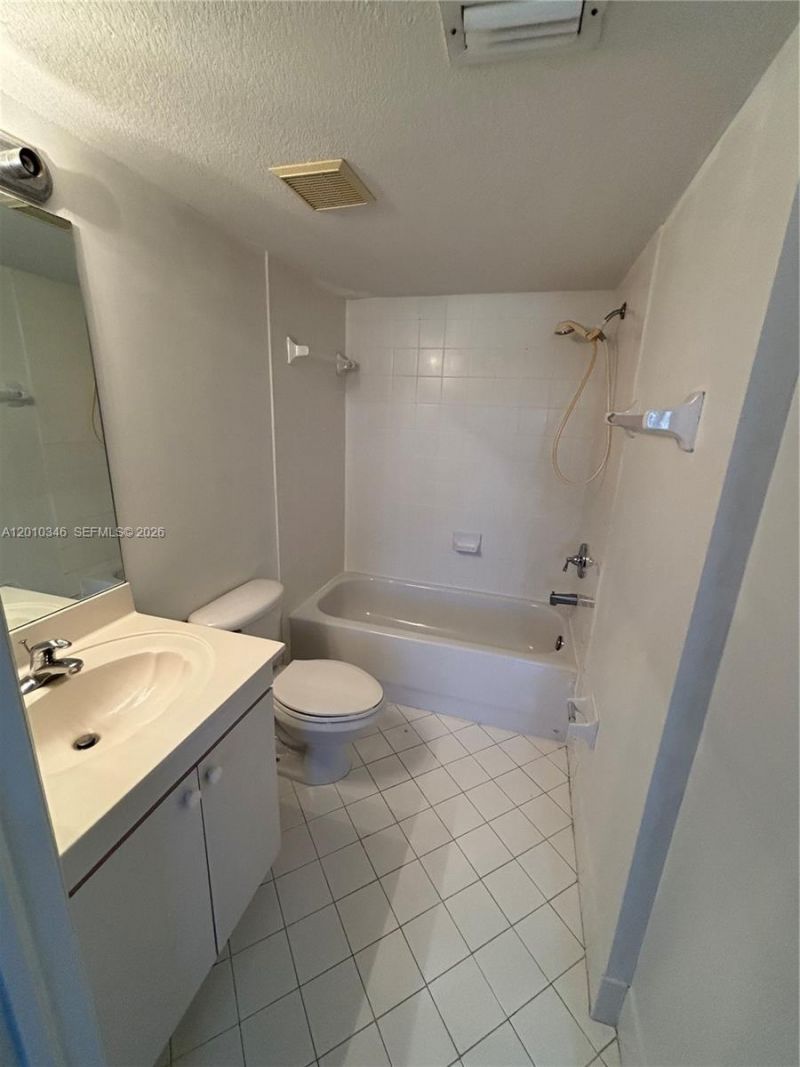 3395 NE 10th St , Unit 103, Homestead, FL 33033 Photo