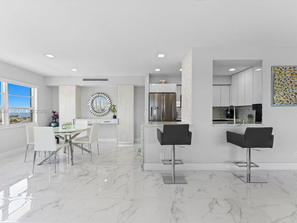 340 Sunset Dr, Unit 1810, Fort Lauderdale, FL 33301