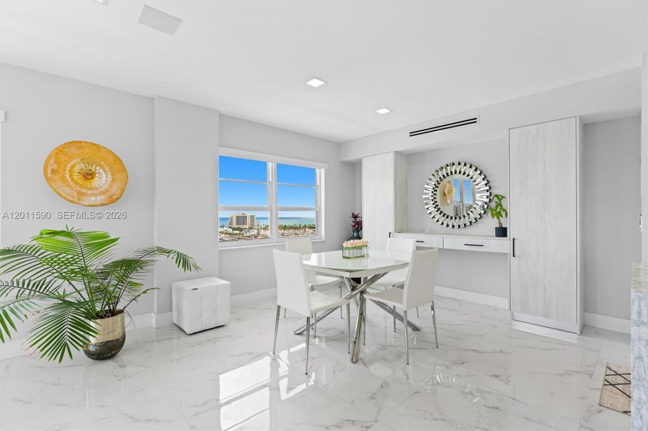 340 Sunset Dr , Unit 1810, Fort Lauderdale, FL 33301 Photo