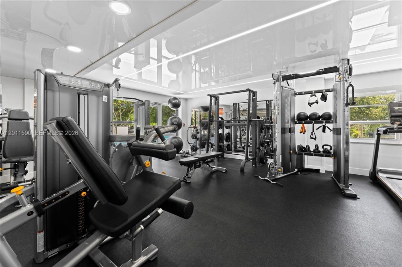 340 Sunset Dr , Unit 1810, Fort Lauderdale, FL 33301 Photo