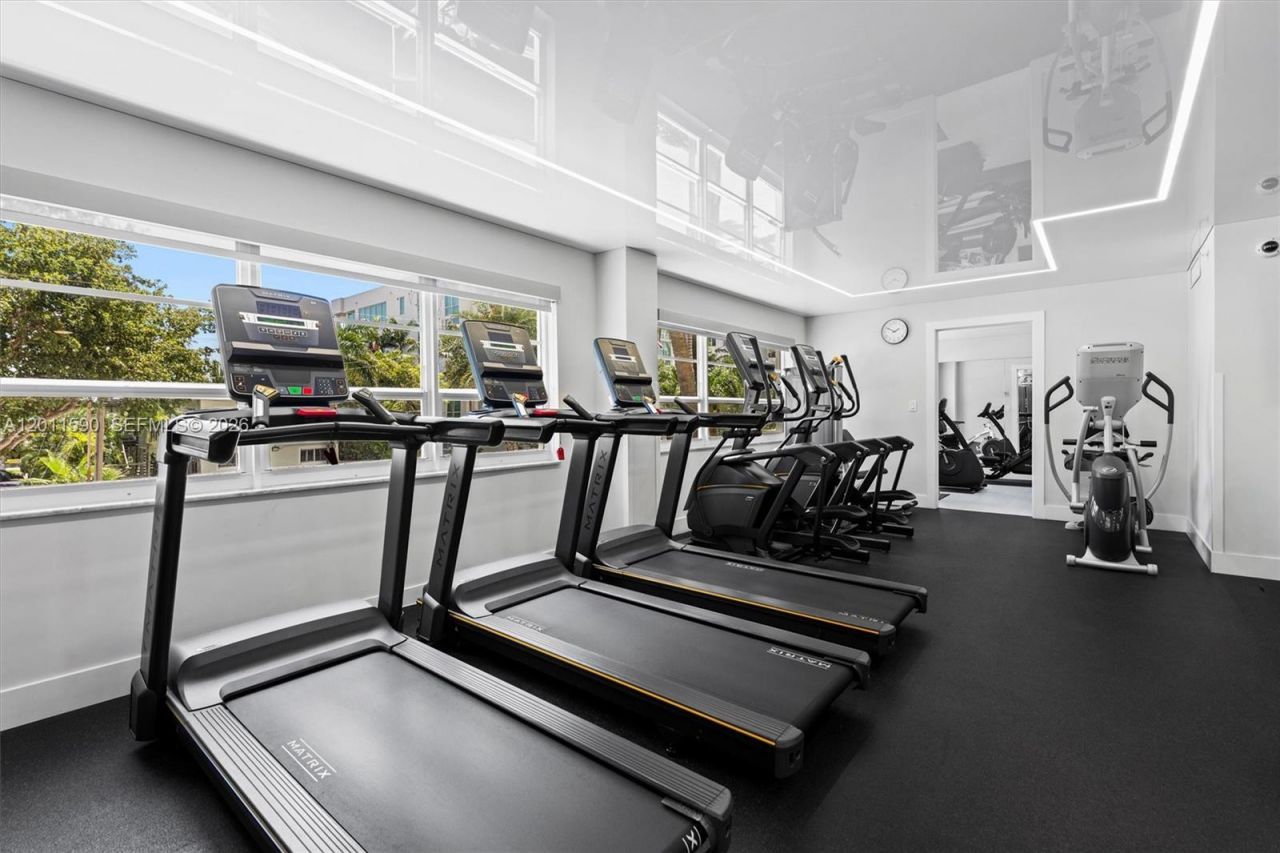 340 Sunset Dr , Unit 1810, Fort Lauderdale, FL 33301 Photo