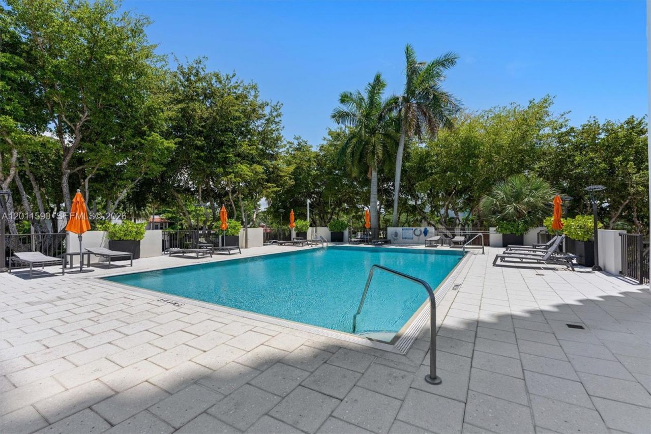 340 Sunset Dr , Unit 1810, Fort Lauderdale, FL 33301 Photo