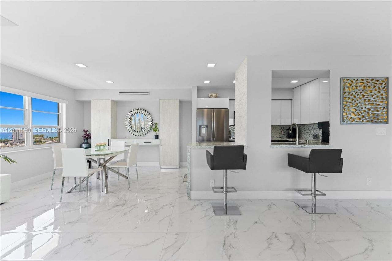 340 Sunset Dr , Unit 1810, Fort Lauderdale, FL 33301 Photo