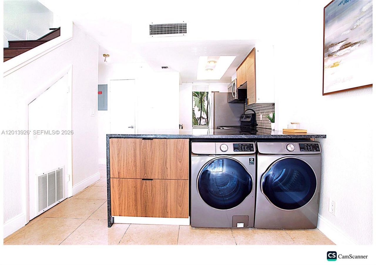 1531 SE 15th St, Unit 5, Fort Lauderdale, FL 33316 Photo