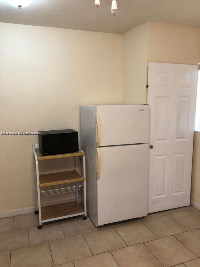 5411 Ravenswood Rd , Unit 7a, Dania Beach, FL 33312 Photo