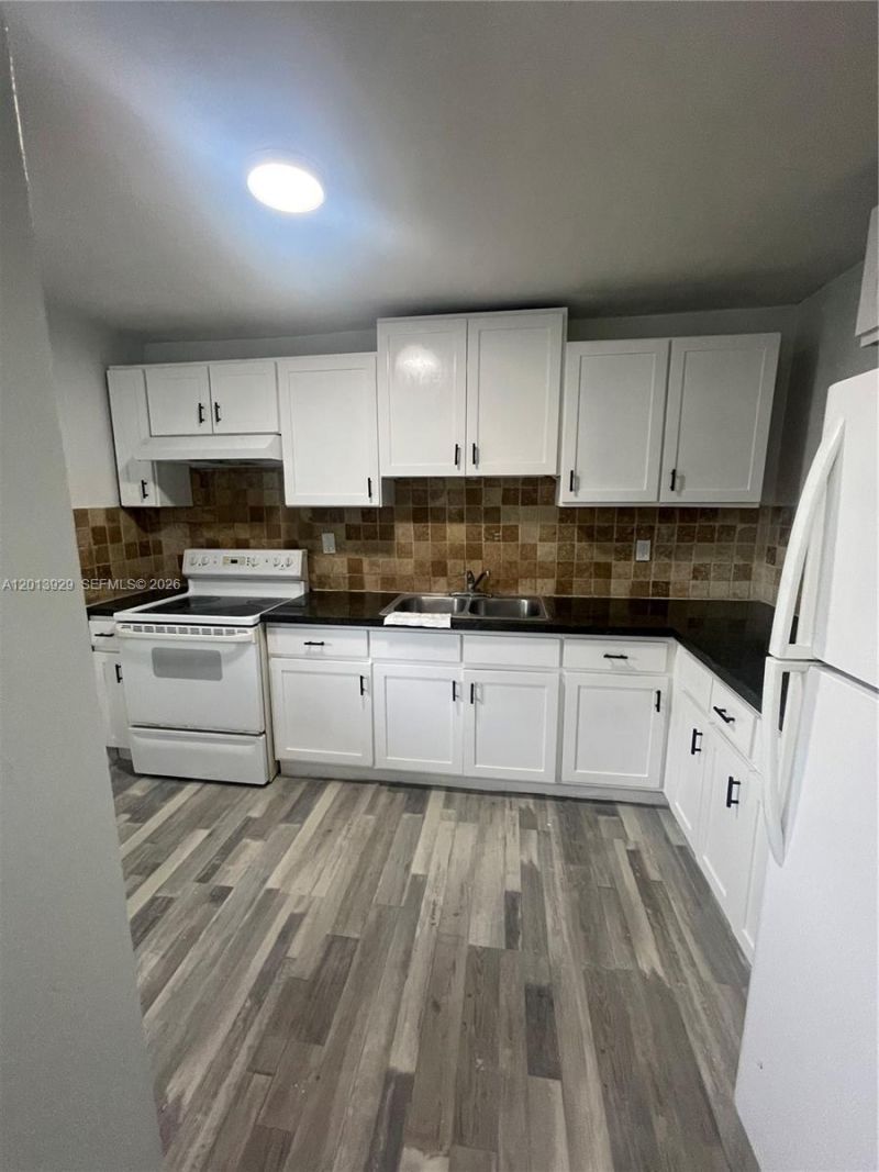 1532 SW 5th Pl, Unit A1, Fort Lauderdale, FL 33312 Photo