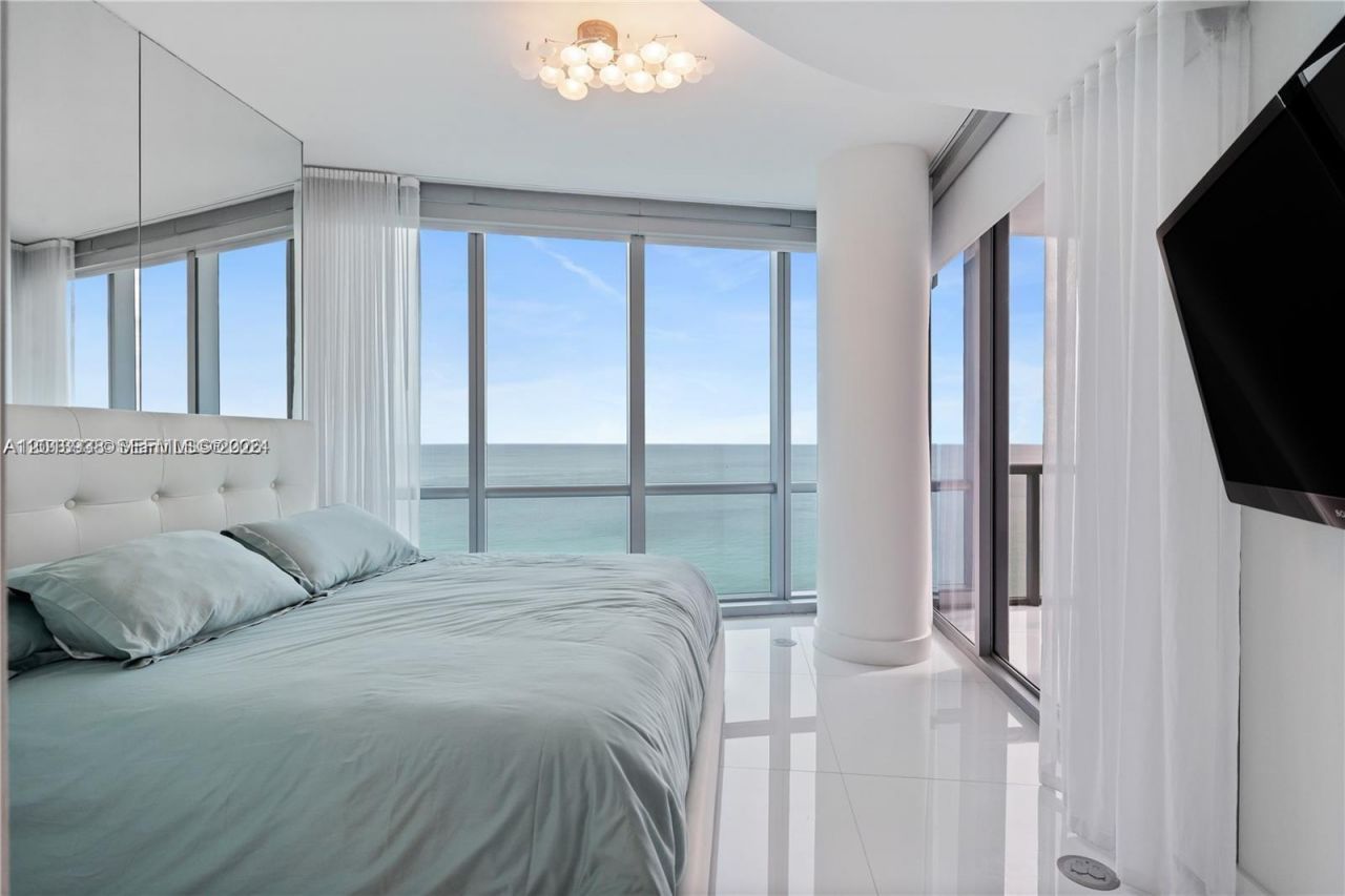 17121 Collins Ave, Unit 1703, Sunny Isles Beach, FL 33160 Photo