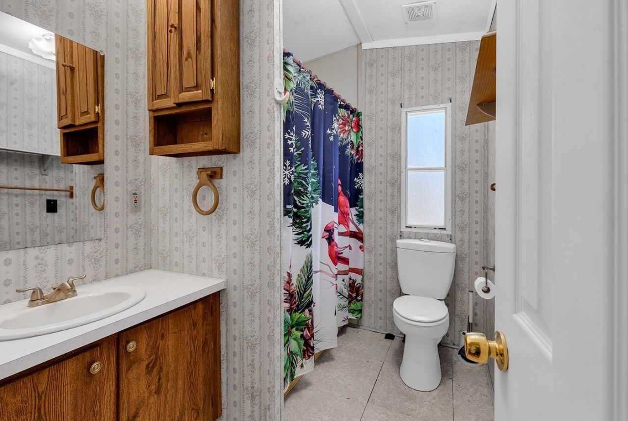 8 Coral Cove Photo 15