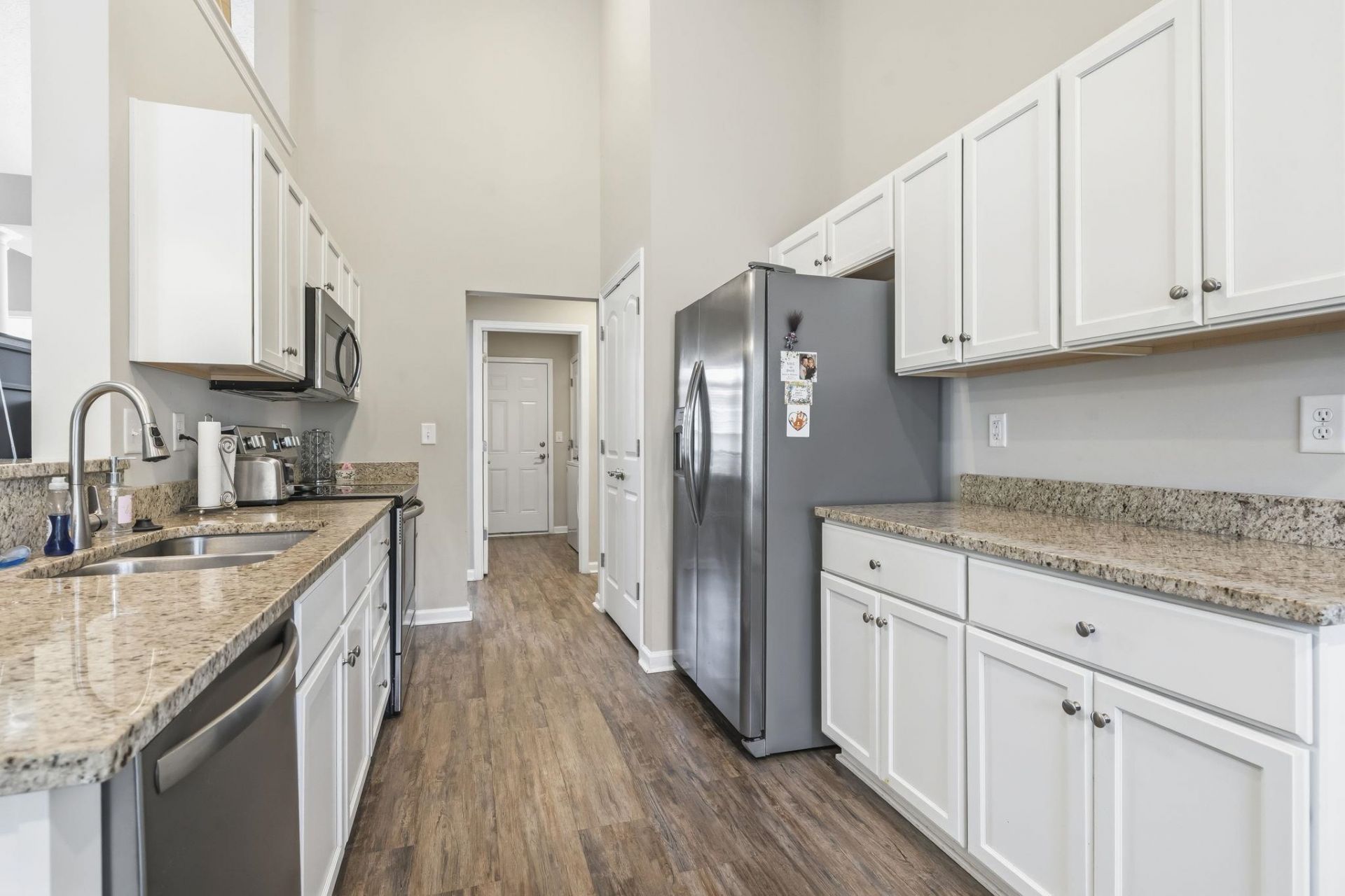 669 Sun Colony Blvd.  Photo 11