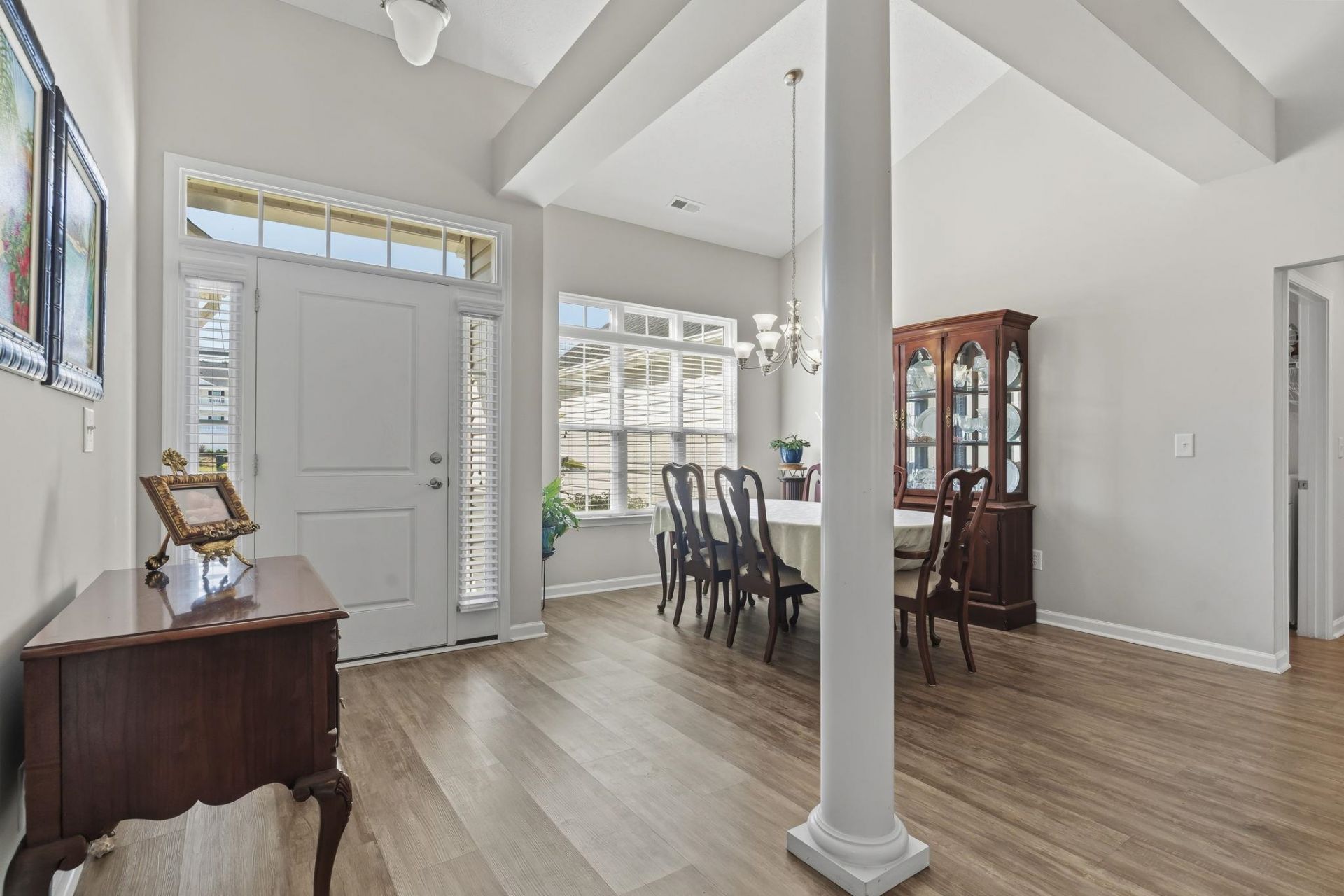 669 Sun Colony Blvd.  Photo 16