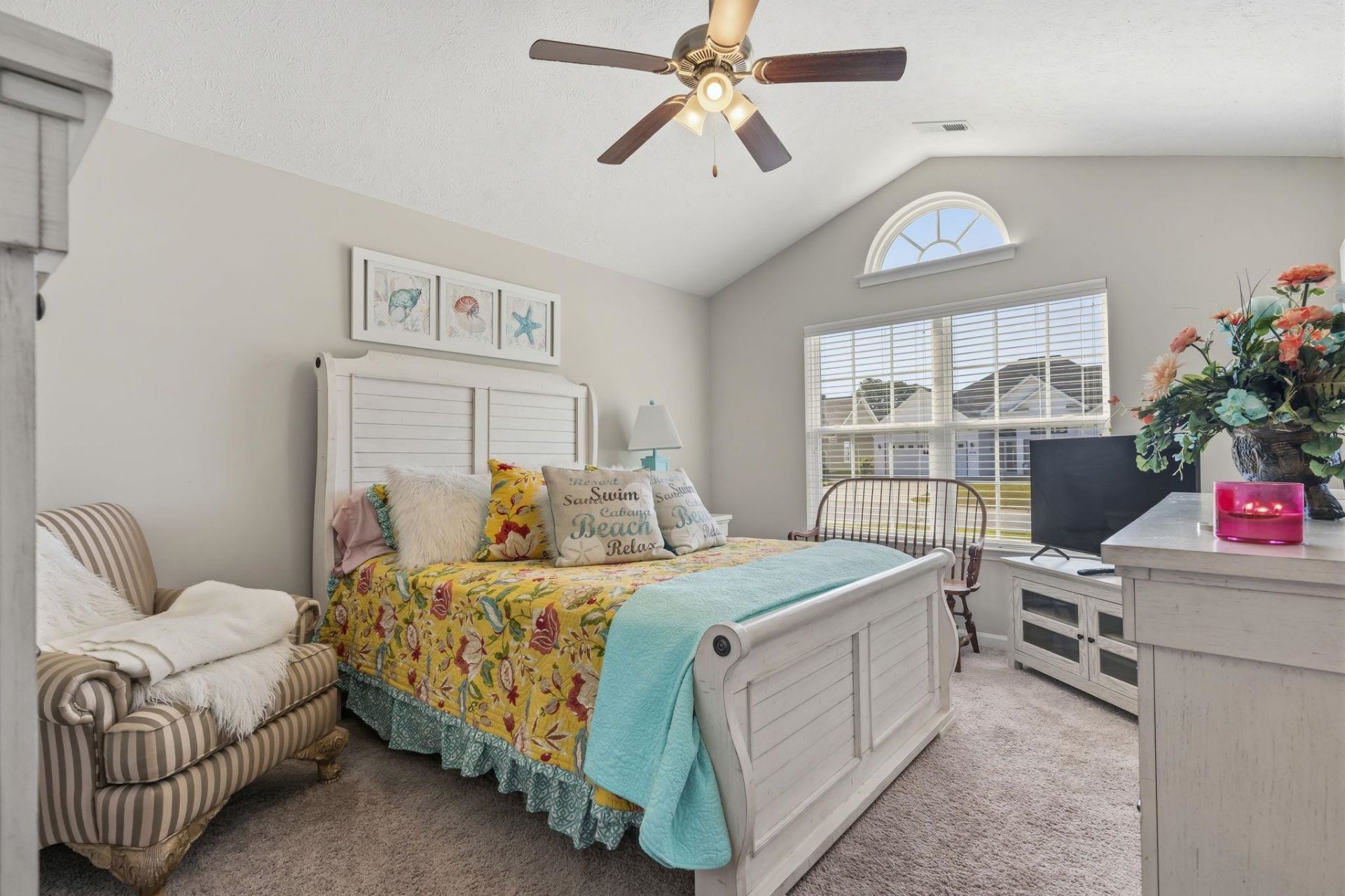669 Sun Colony Blvd.  Photo 22
