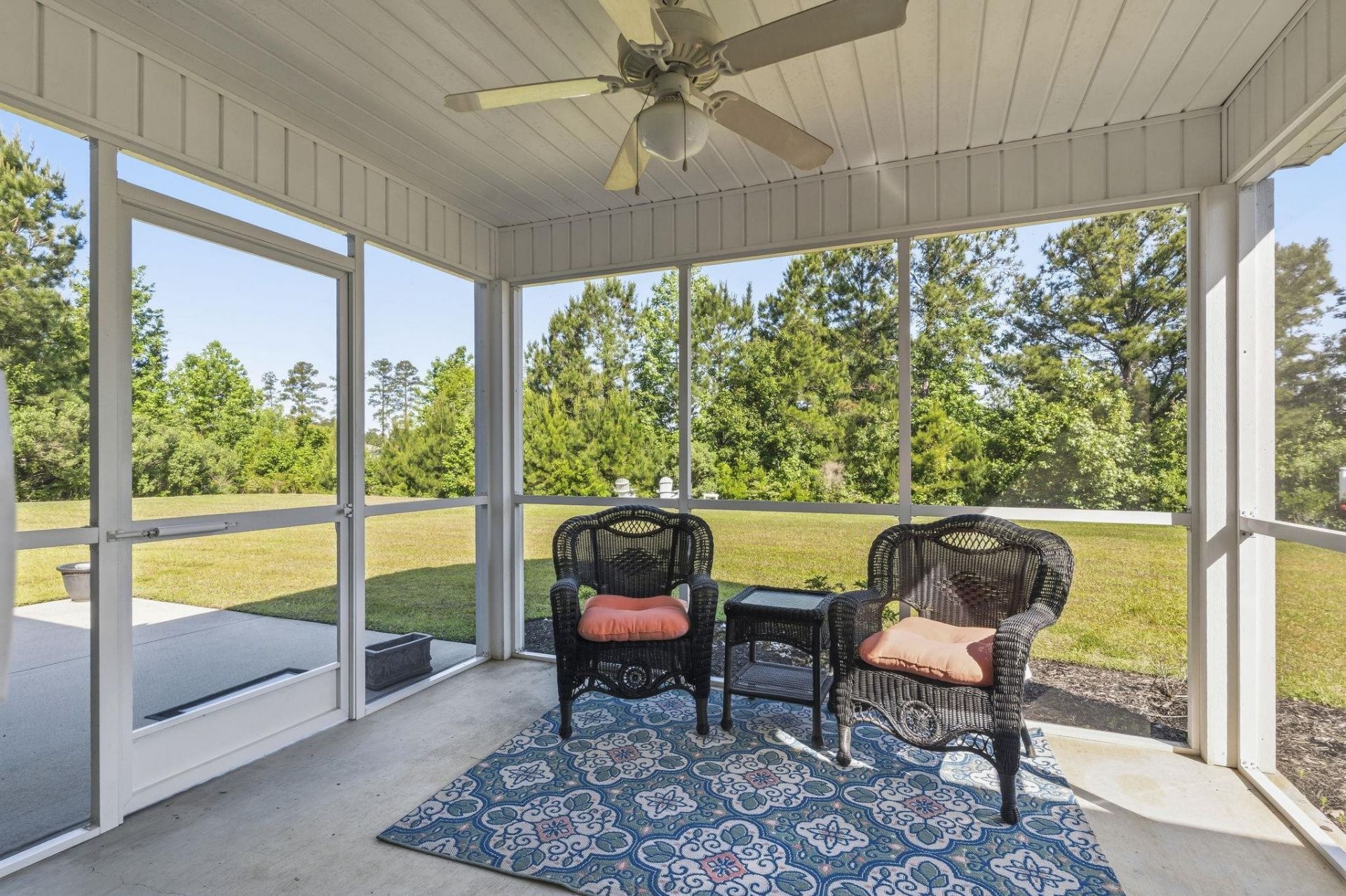 669 Sun Colony Blvd.  Photo 27