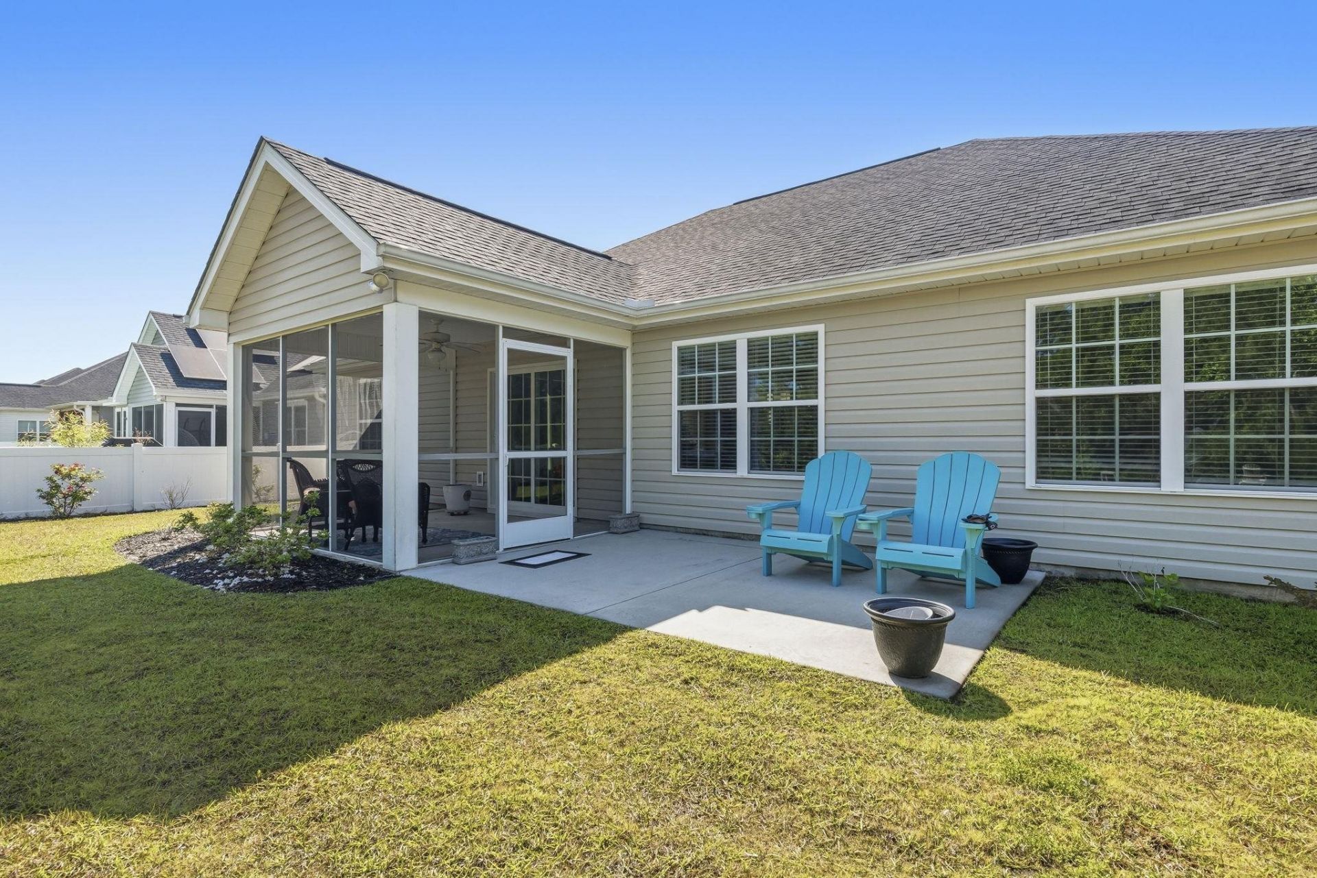 669 Sun Colony Blvd.  Photo 29