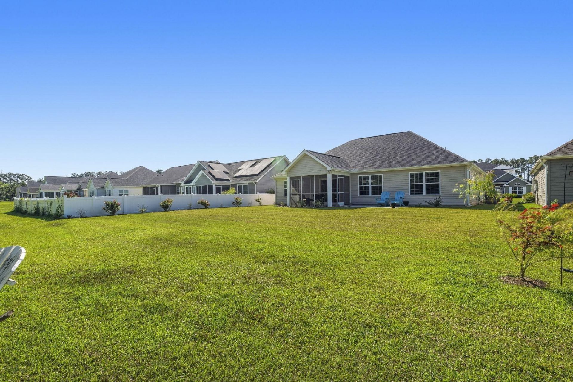 669 Sun Colony Blvd.  Photo 30