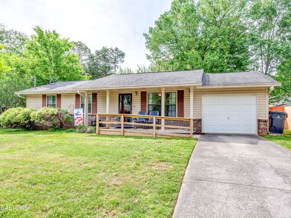5150 NW Rendava Lane, Knoxville, TN 37921