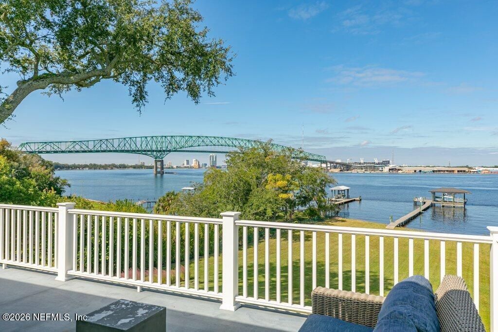 4626 River Point Road W, Jacksonville, FL 32207 Photo