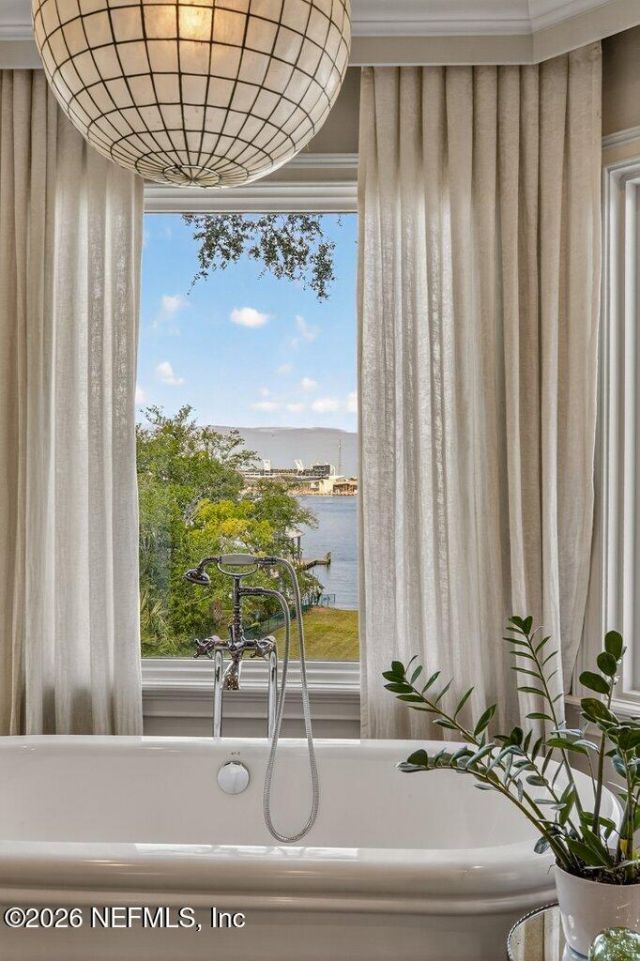 4626 River Point Road W, Jacksonville, FL 32207 Photo