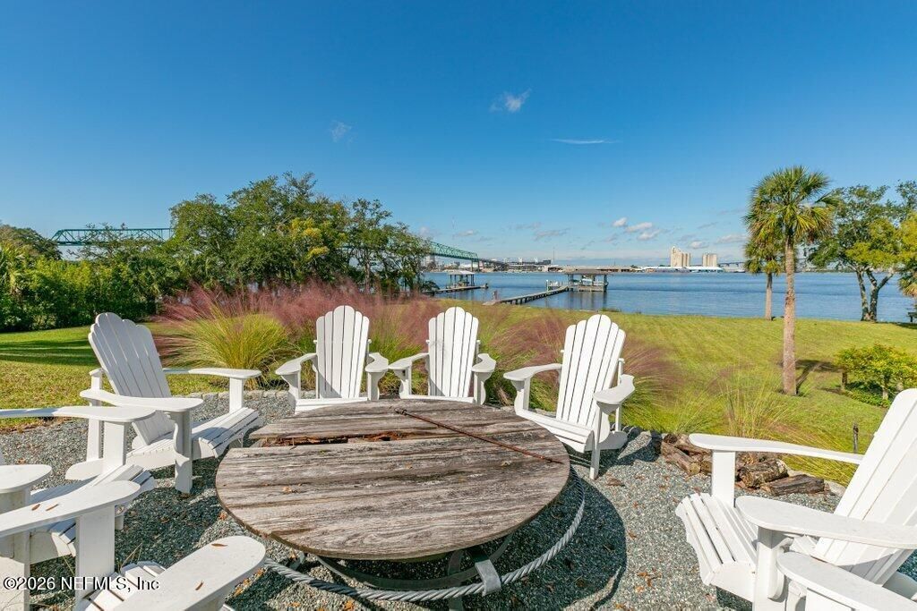 4626 River Point Road W, Jacksonville, FL 32207 Photo