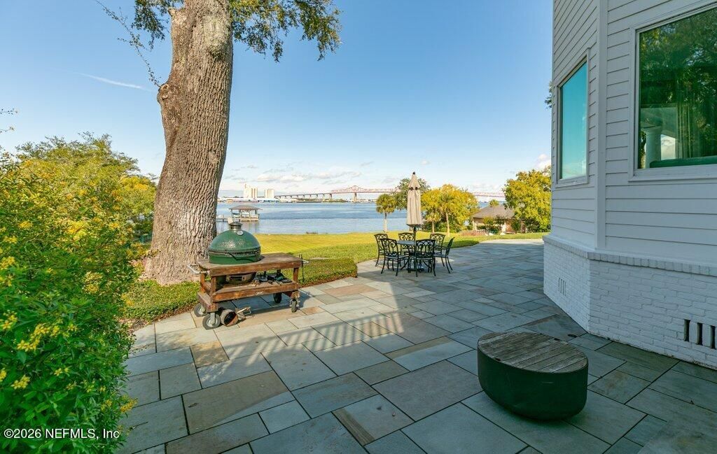 4626 River Point Road W, Jacksonville, FL 32207 Photo