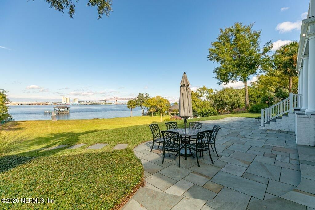 4626 River Point Road W, Jacksonville, FL 32207 Photo