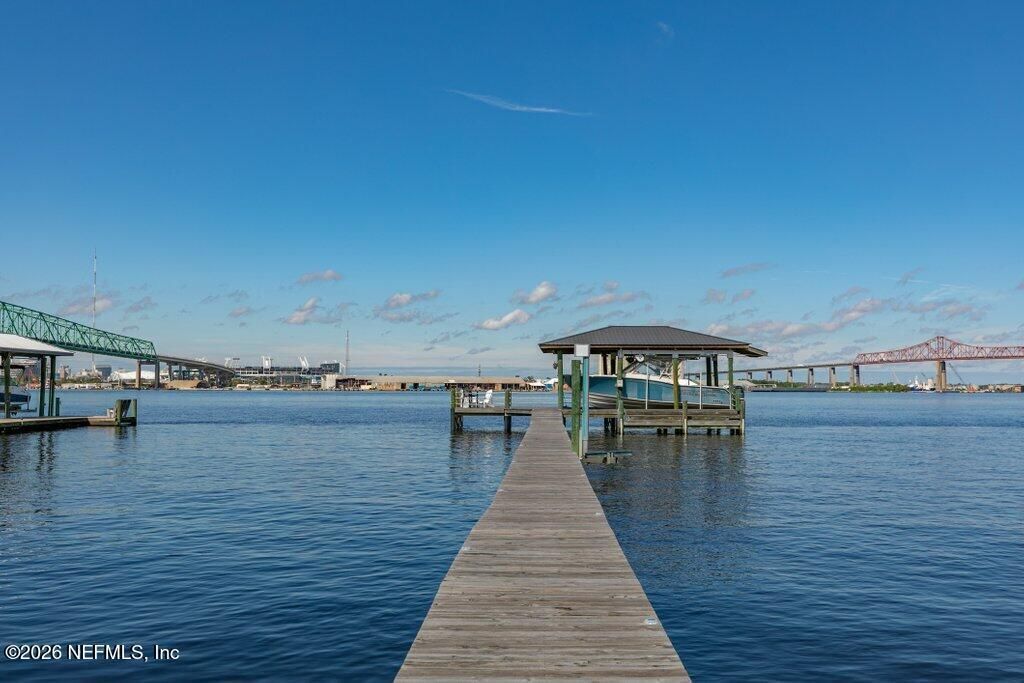 4626 River Point Road W, Jacksonville, FL 32207 Photo